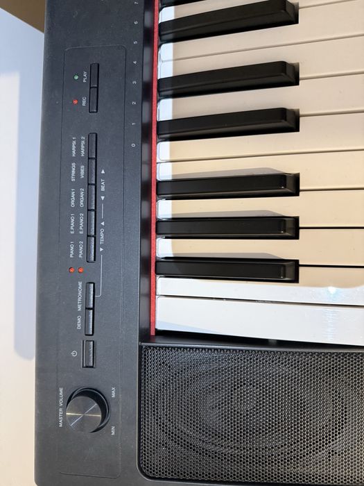 Yamaha NP-32B Piaggero