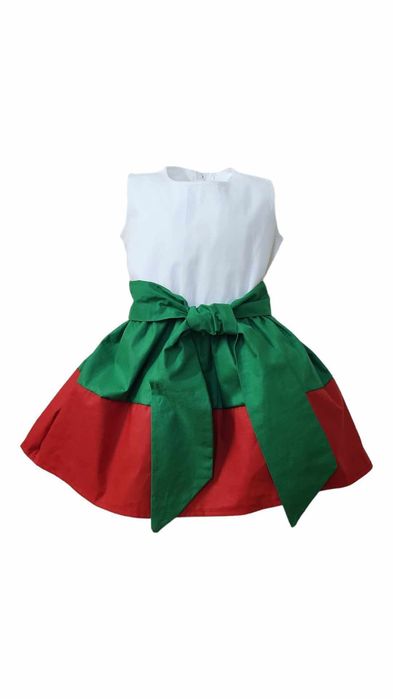 Детска рокля с фолклорни мотиви / народна носия