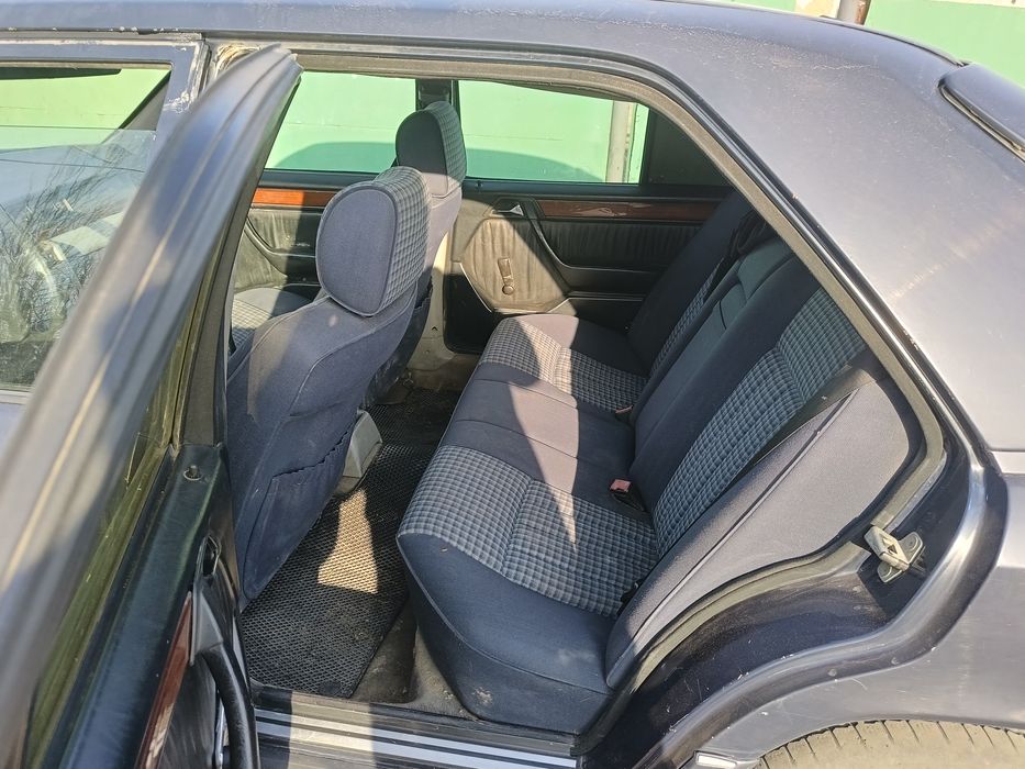 Продам mercedes 124