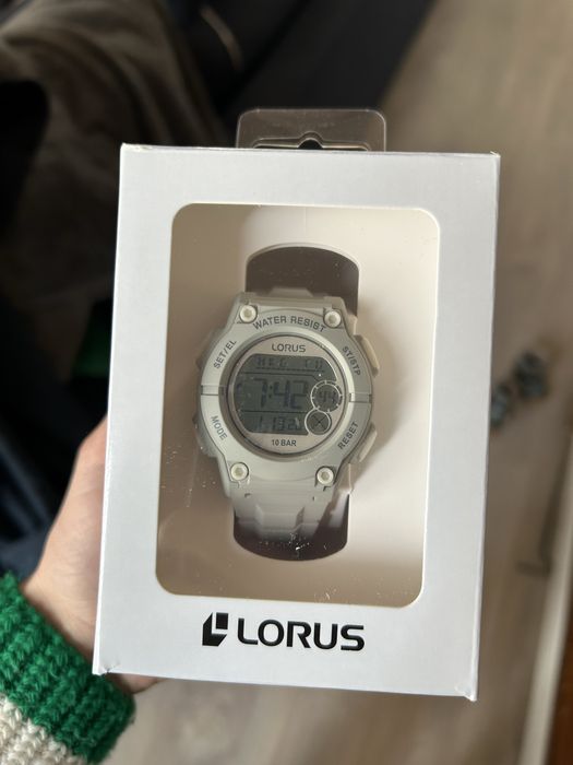Lorus Sports R2335PX9 gri digital