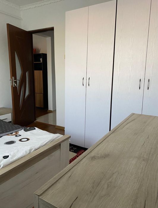 Apartament cu doua camere de inchiriat in rogerius Oradea