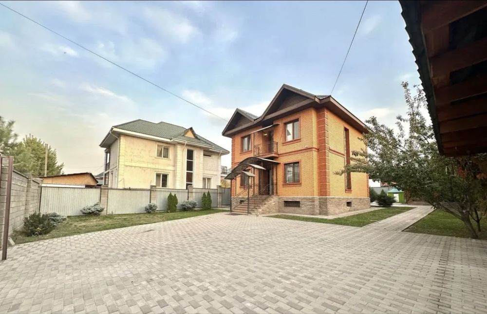 Продается коттедж экологической чистом районе.