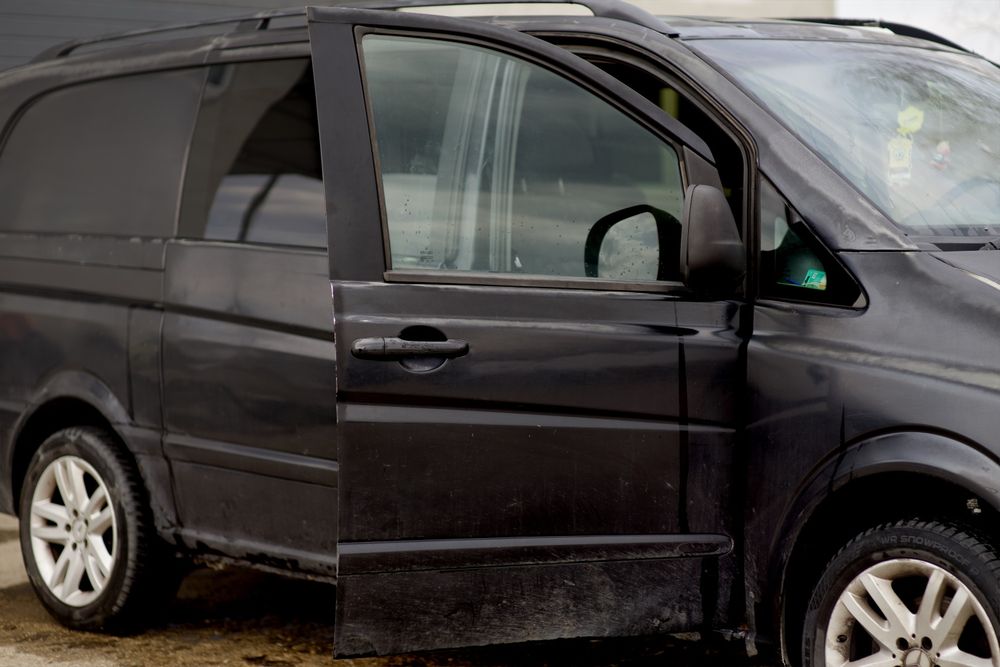 Usa stanga dreapta Mercedes Vito Viano W639 fata usa maner broasca mac