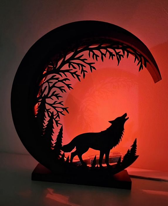 Лед лампа с вълк