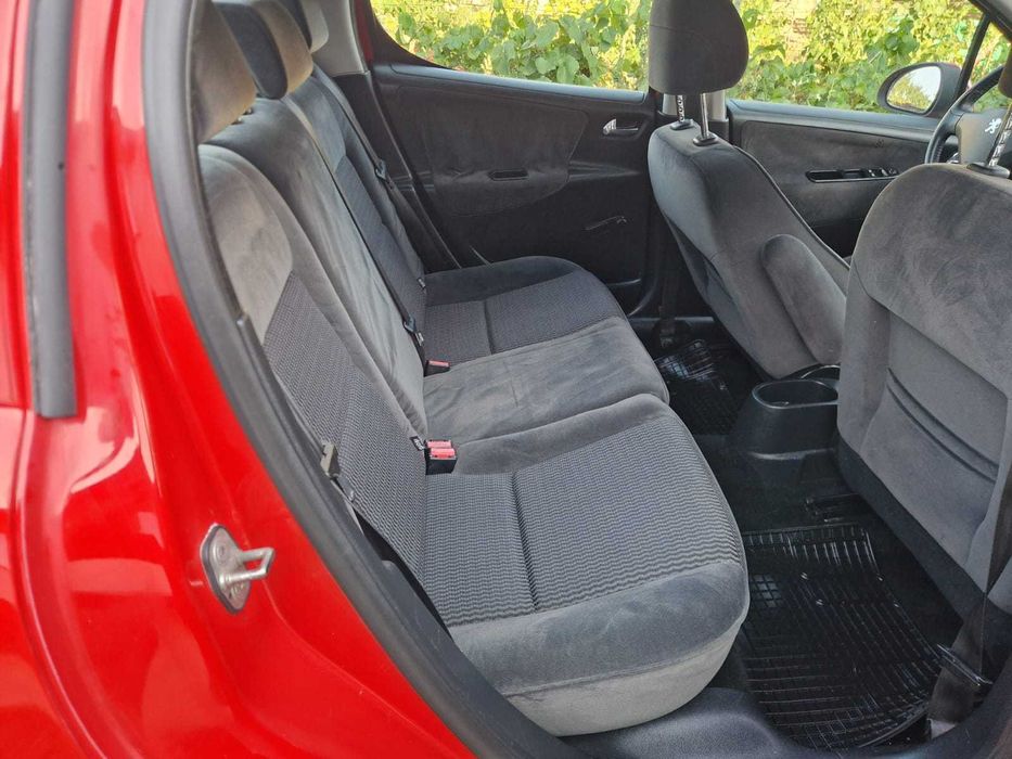 Peugeot 207 1.4 MPI Benzină 75 CP 2007