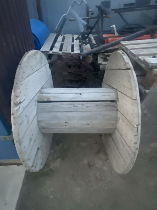 деревянный барабан от кабеля