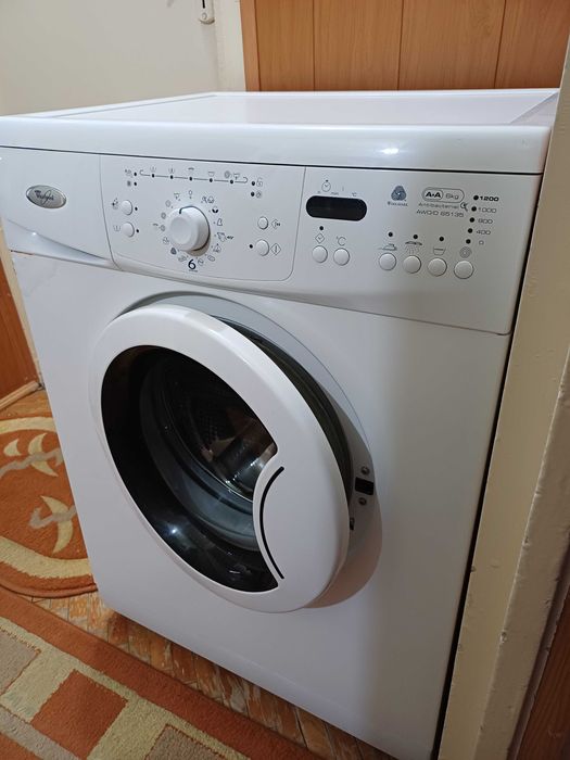 Vand masina de spalat haine Whirpool AWO/D 65135