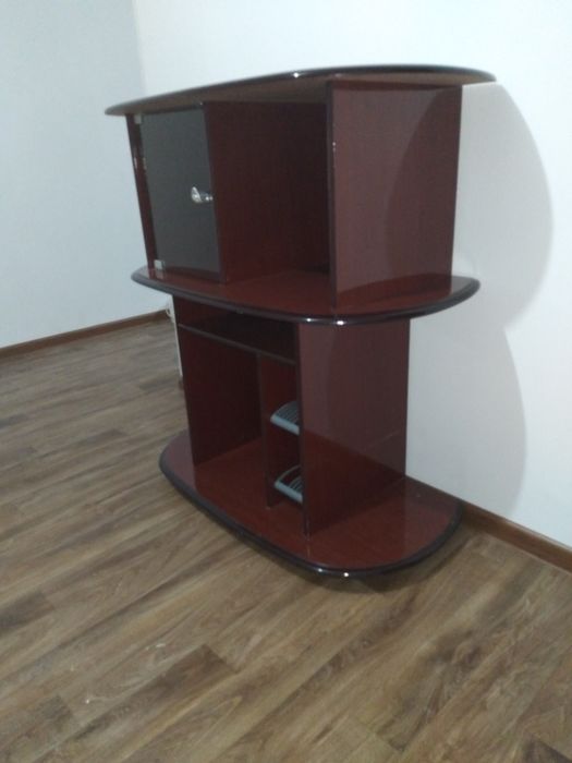 Подставка для телевизора