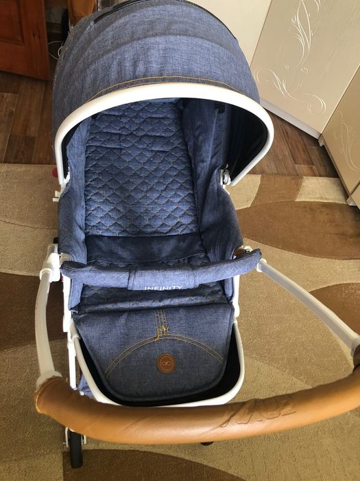 Коляска Infinity