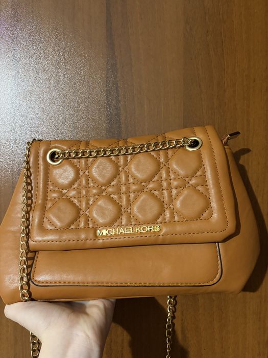 чанта michael kors