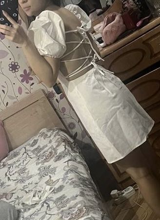 Продам платье (белое, новое)