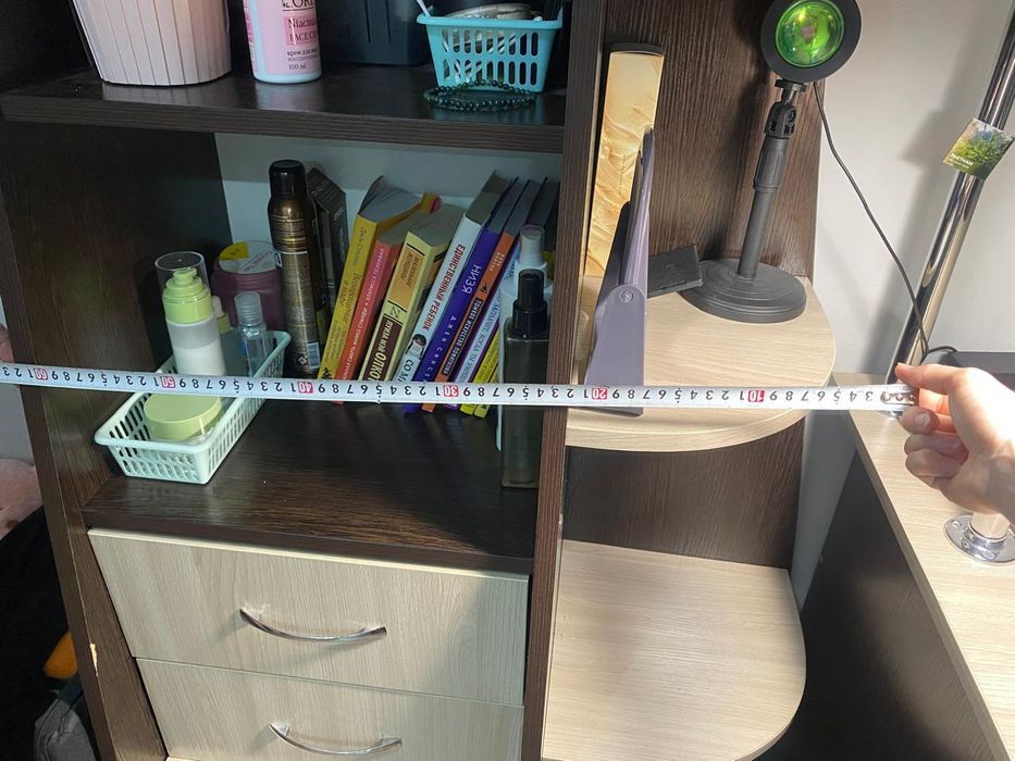 Продам рабочий стол.