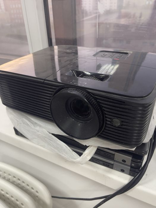 Проектор  optoma