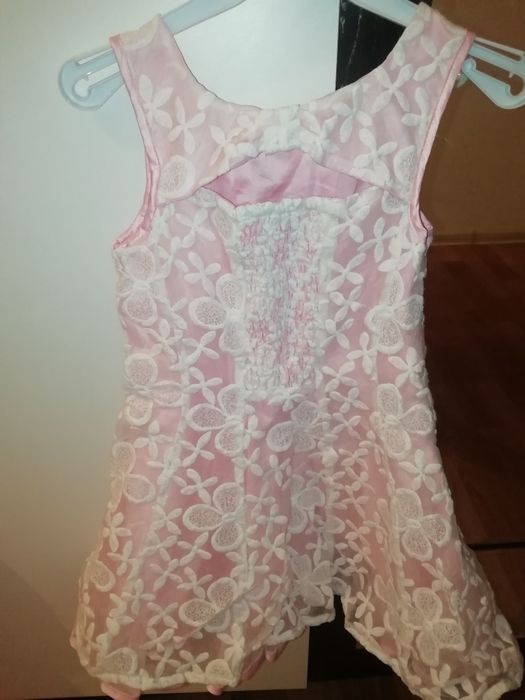 Продам праздничные платья