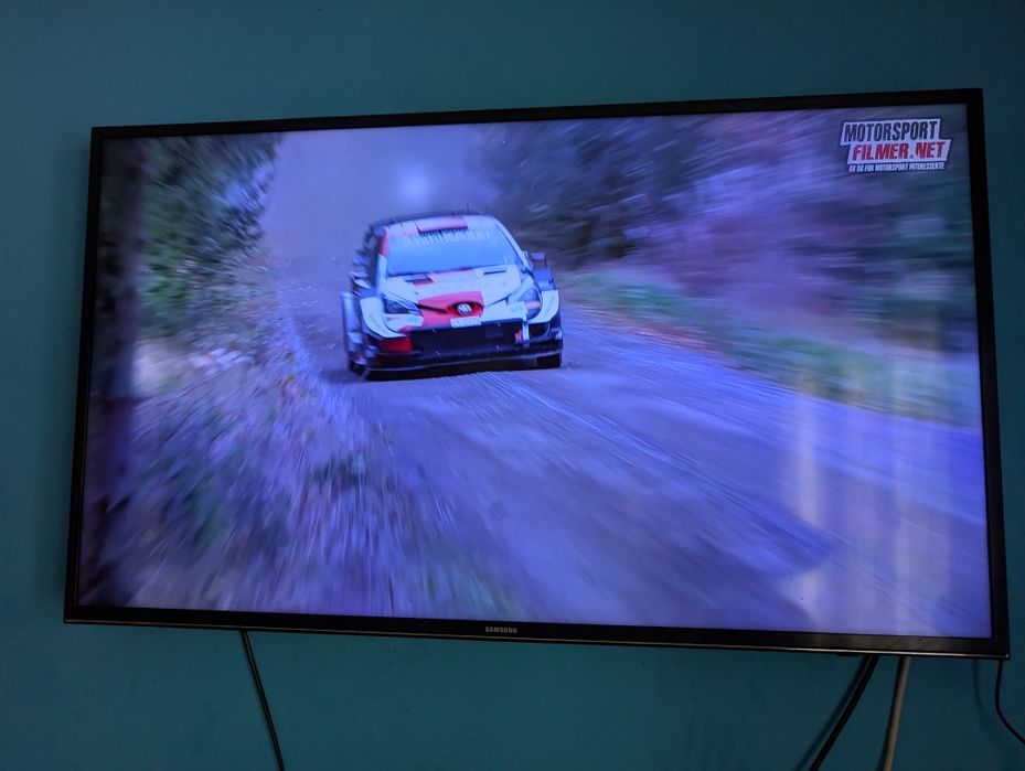 Televizor LED Smart Samsung, 101 cm, 40JU6440, 4K Ultra HD, Clasa A