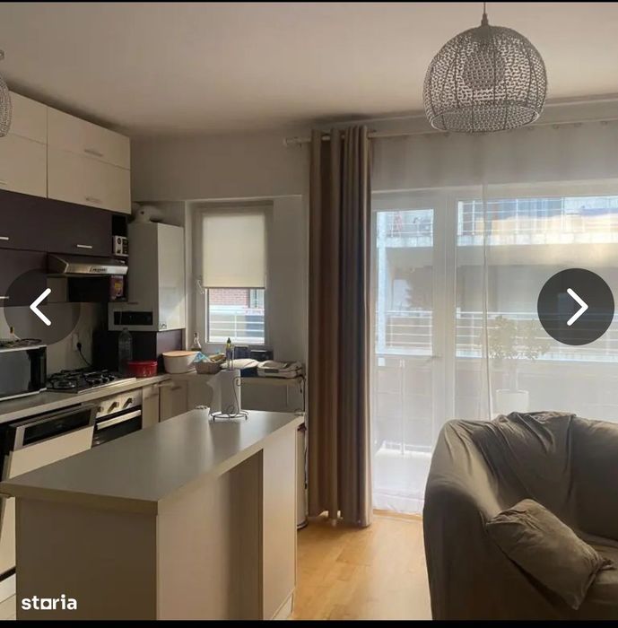Apartament De Vânzare cu 3 Camere in Baneasa-petrom city sec.1
