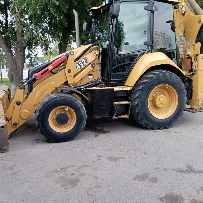 Экскаватор - погрузчик 3/1