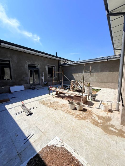 Юкори Хасанбой 3-сотих  5 хона