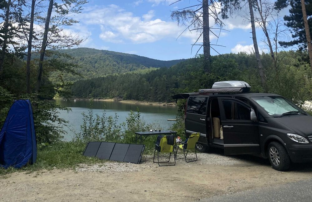 Campervan / Autorulota Mercedes Vito 2005, AC, Vebasto, Vopsea Raptor