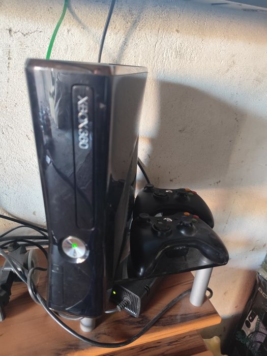 X box 360 slim Freebute