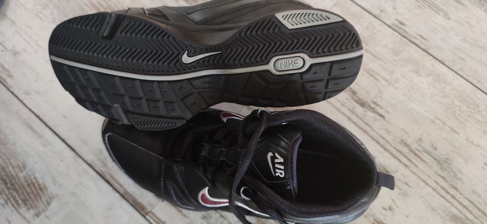 Боти Nike   36.5