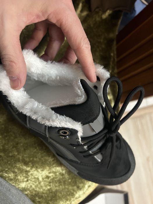 Кроссовки зимние