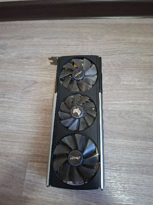 Продам видеокарту rx 5700xt (SAPPHIRE NITRO+) 8gb
