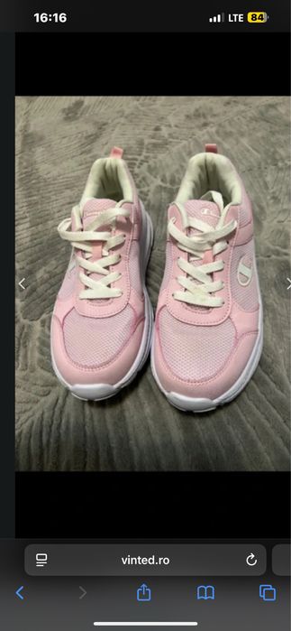 Adidasi dama in stare foarte buna