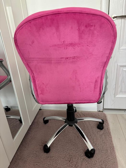 Scaun de birou roz cu “diamante”  Little Princess