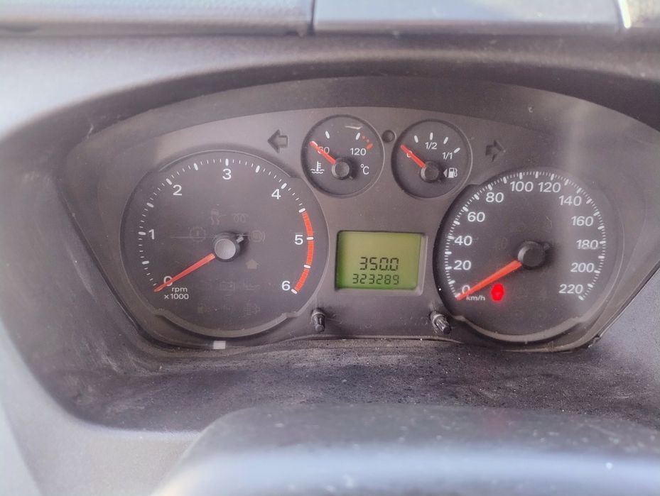 Vând Ford Tranzit 8+1 an fab 2011