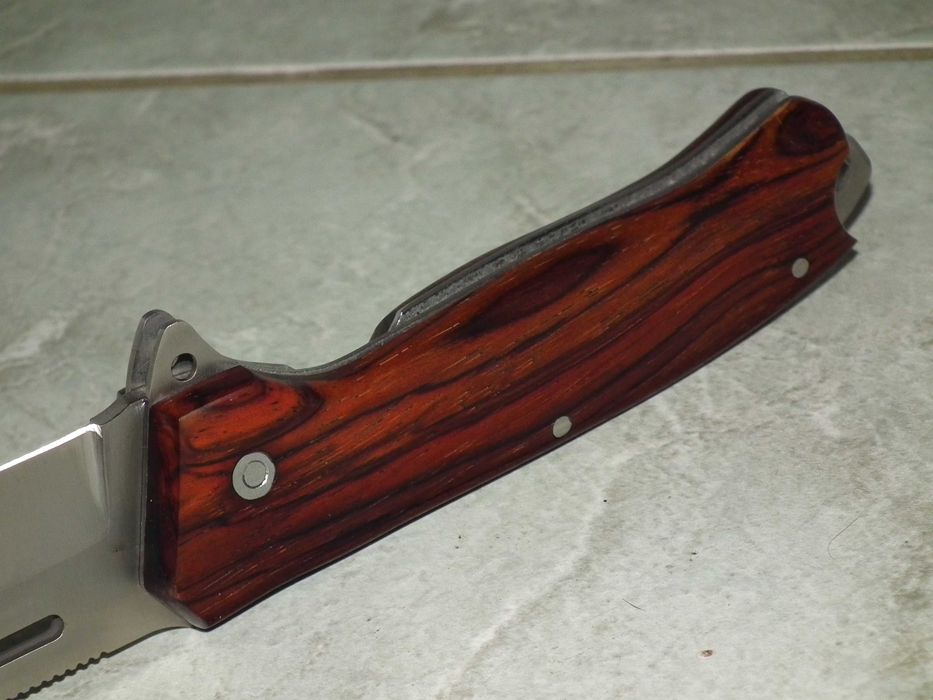 Briceag deosebit de masiv J&V Tactical SV2 otel MV-58 4mm. plásele cocobolo, nou , cutie, toc