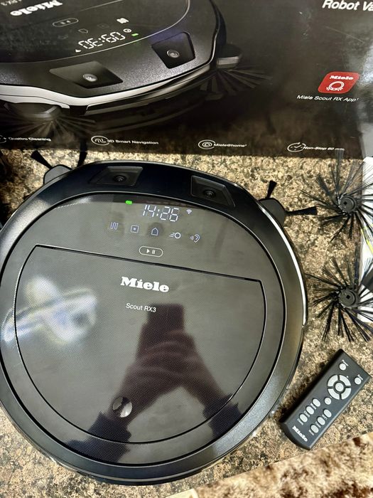 Прахосмукачка робот Miele Scout RX3-SPQL в гаранция