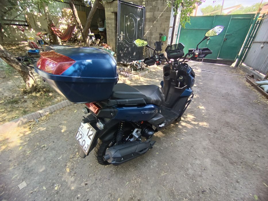 Мопед/скутер Tank