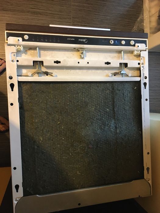 Съдомиялна-цяла за части,изгорял мотор