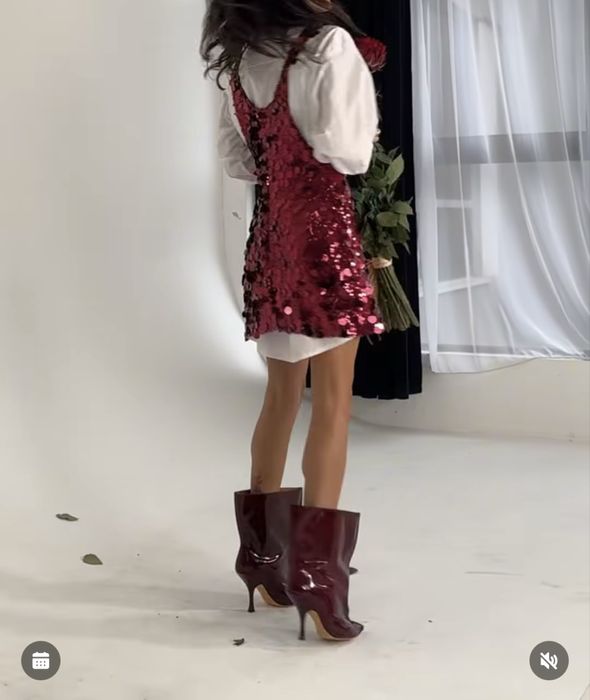 Бордо парти рокля с пайети