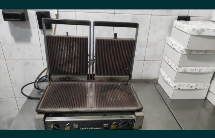 Двоен тостер в отлично състояние