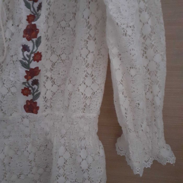 Vand camasa dama tip ie, marime L, pret 70 lei