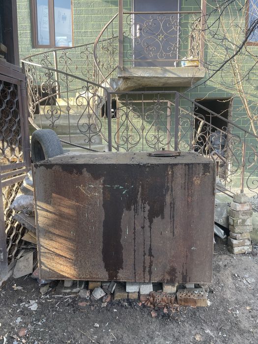 Продам бочку железную под воду