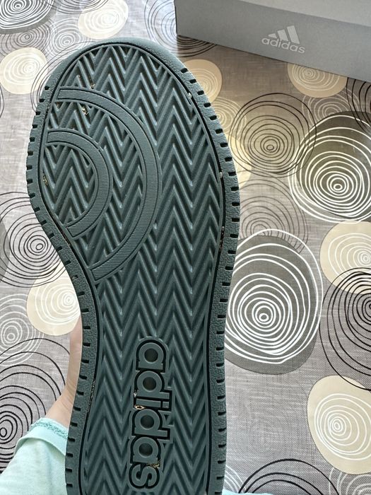 Сини кецове на Adidas