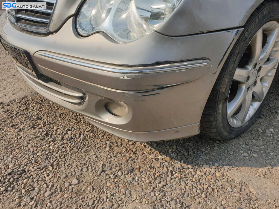 Bara Spoiler Fata cu Defecte Mercedes Clasa C Class W203 FL Facelift 2001 - 2007 Culoare 723 C723 [X4182]