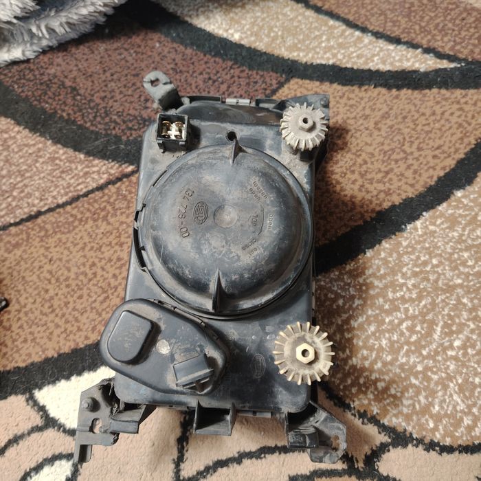 Продам линзы на б 3 пасат