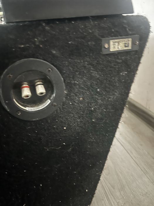 Jbl subwoofer.