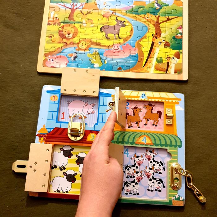 Дървени пъзели в комплект