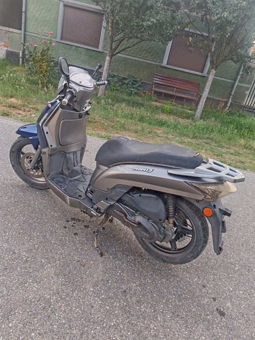 Vând Scuter 125cc
