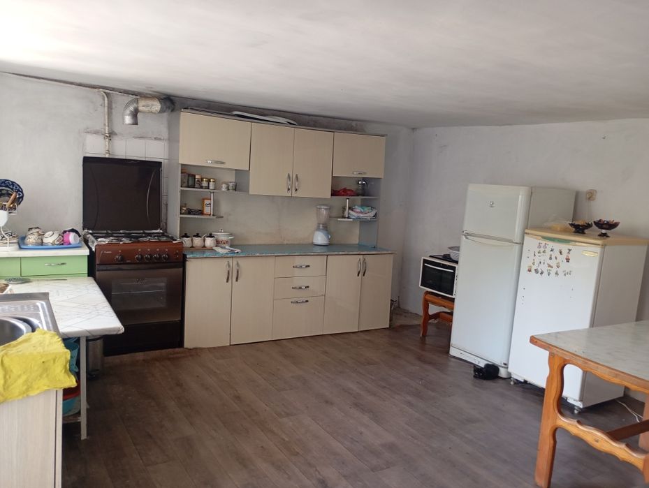 Ховли 8 сутик яшашга таййор ховли