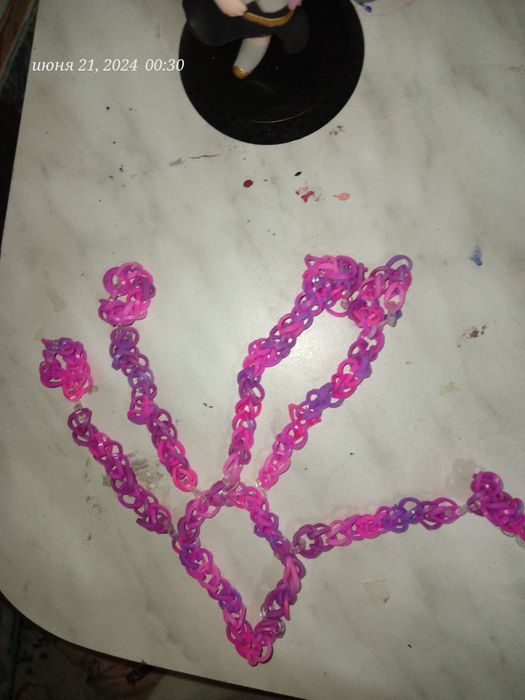 продаётся перчатка из резинок