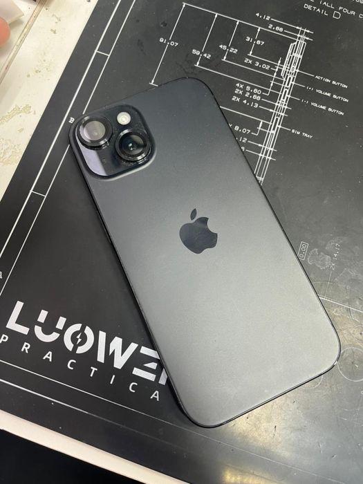 15 айфон черный 88акб 128