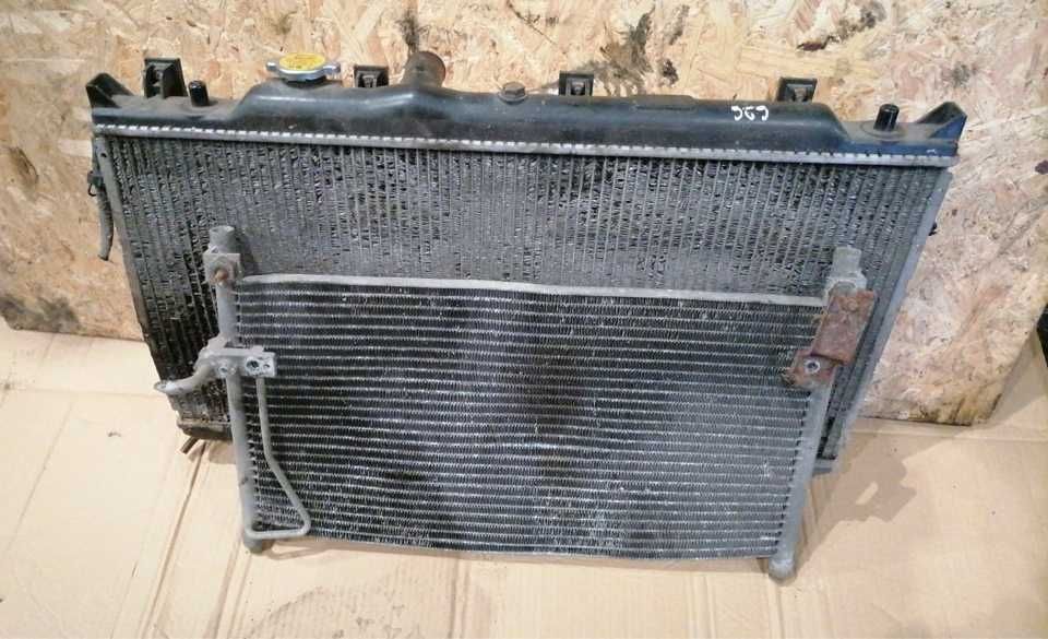 Радиатор Mazda 626 (Мазда), диз., комплект,с диффузором  вентиляторов