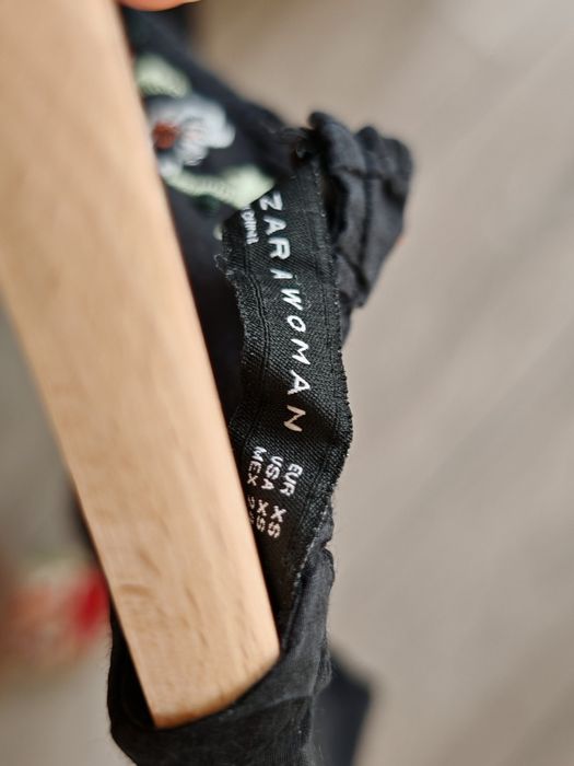 Rochie Flori Brodate Zara - XS