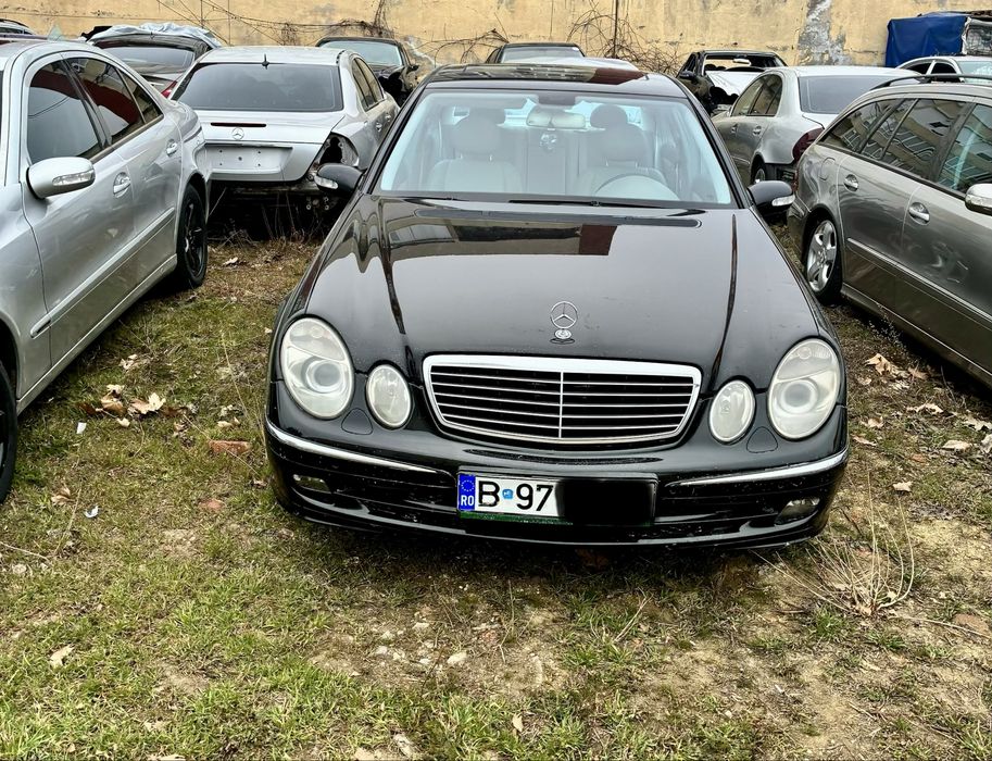 Dezmembrari Mercedes e-class w211